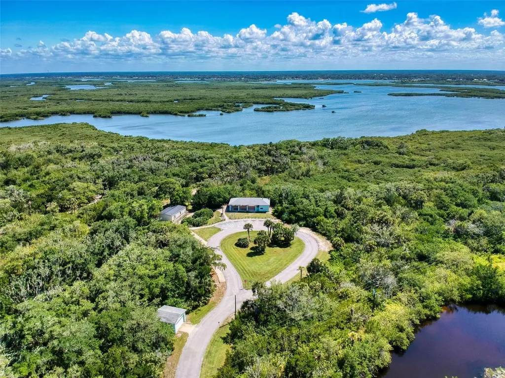 3800 Saxon Drive New Smyrna Beach FL 32169