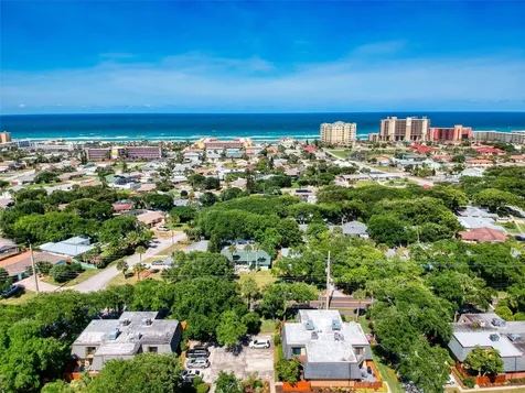 3800 Saxon Drive New Smyrna Beach FL 32169