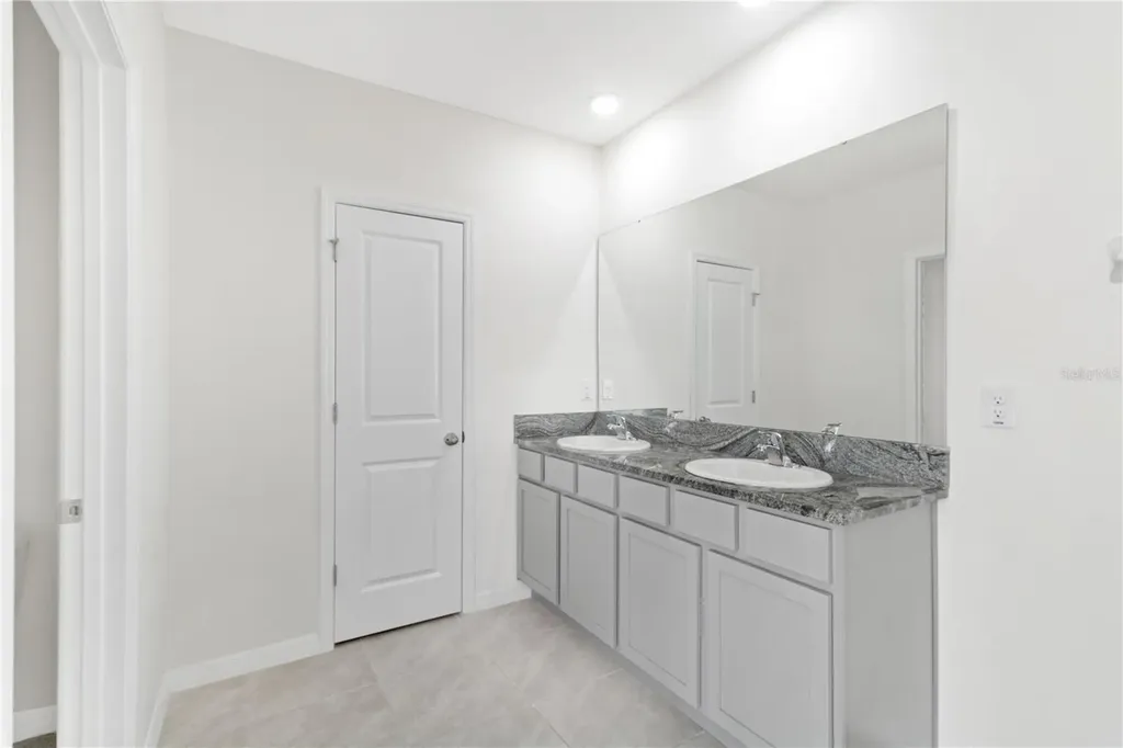 9151 Forge Breeze Loop Wesley Chapel FL 33545