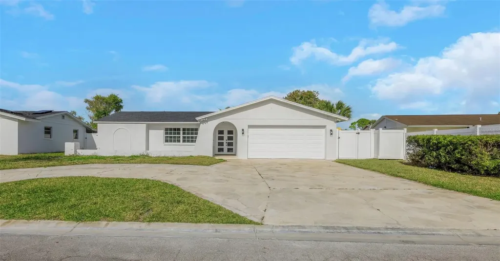 11419 47th Avenue N St Petersburg FL 33708