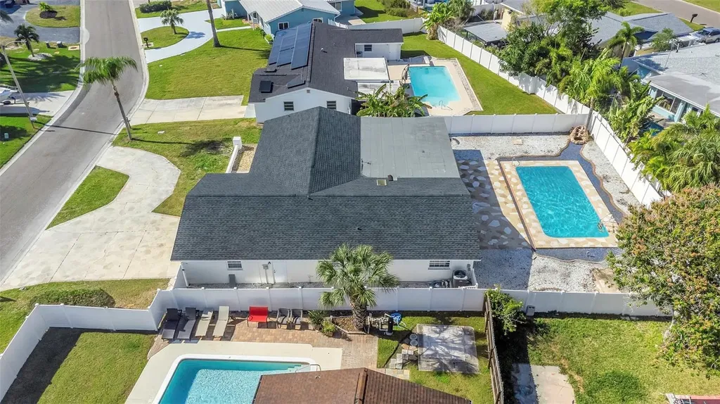 11419 47th Avenue N St Petersburg FL 33708