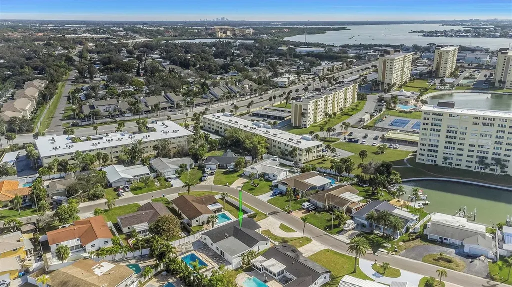 11419 47th Avenue N St Petersburg FL 33708