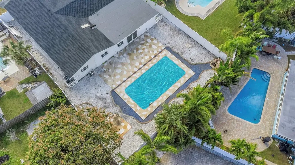 11419 47th Avenue N St Petersburg FL 33708