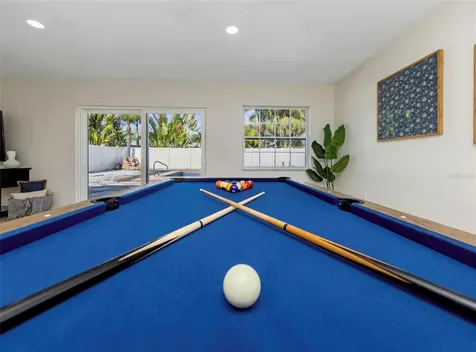 11419 47th Avenue N St Petersburg FL 33708