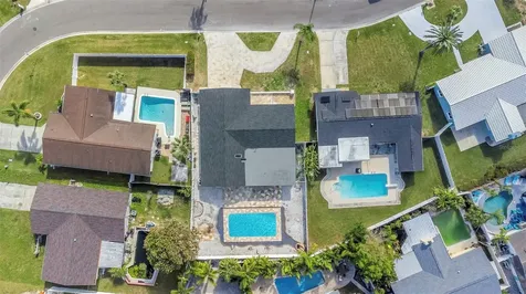 11419 47th Avenue N St Petersburg FL 33708