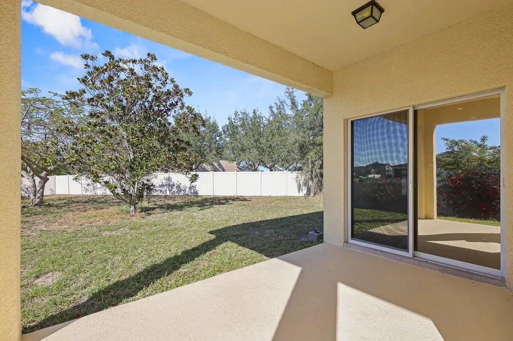 624 Marion Hill Lane Ruskin FL 33570