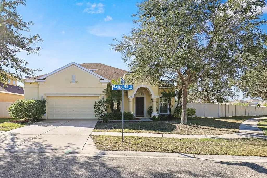 624 Marion Hill Lane Ruskin FL 33570