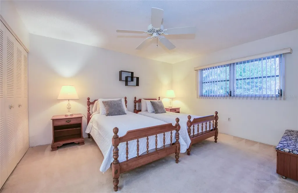 13811 Mission Oaks Boulevard Seminole FL 33776