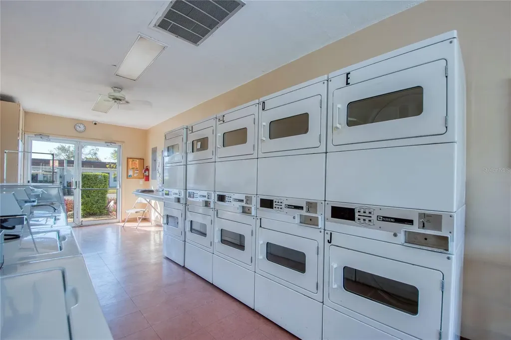 13811 Mission Oaks Boulevard Seminole FL 33776