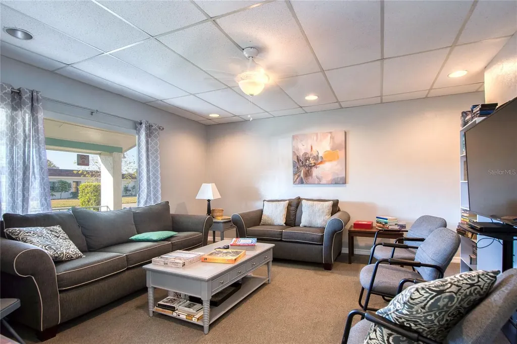 13811 Mission Oaks Boulevard Seminole FL 33776