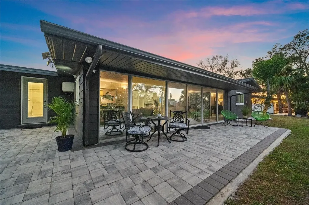 3149 Homasassa Road Sarasota FL 34239