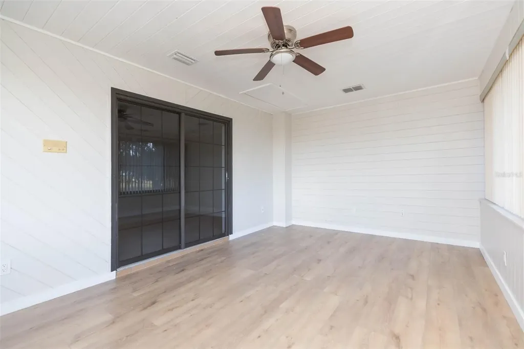 6545 Brentwood Drive Zephyrhills FL 33542