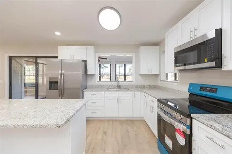 6545 Brentwood Drive Zephyrhills FL 33542