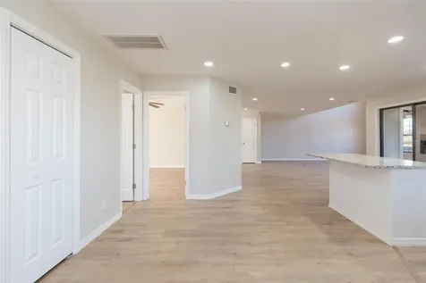 6545 Brentwood Drive Zephyrhills FL 33542