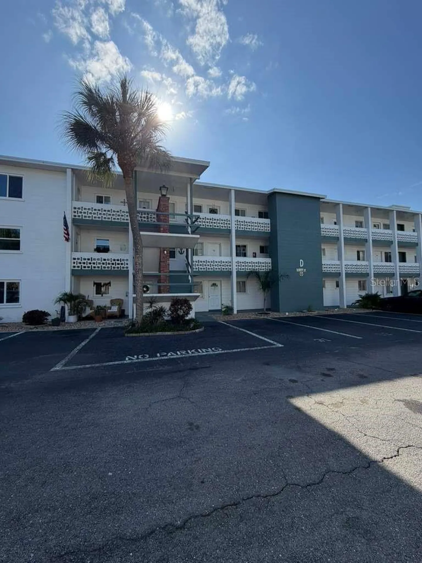 Bradenton FL, 1832 Sunny Drive, Unit D-32