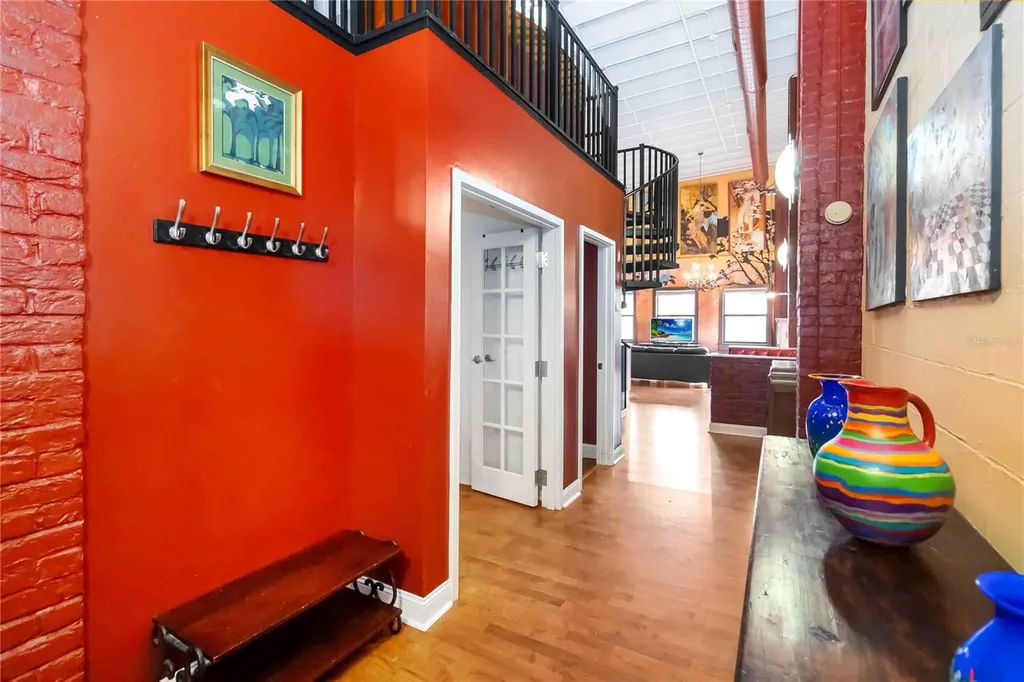 62 W Colonial Drive Orlando FL 32801