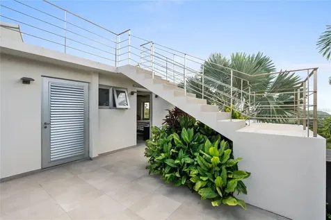 11 Barrio Frailes Culebra PR 00775