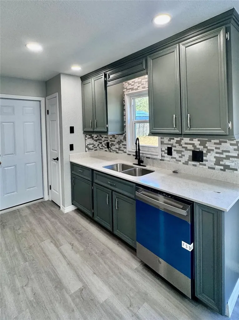 27319 Dale Avenue Brooksville FL 34602