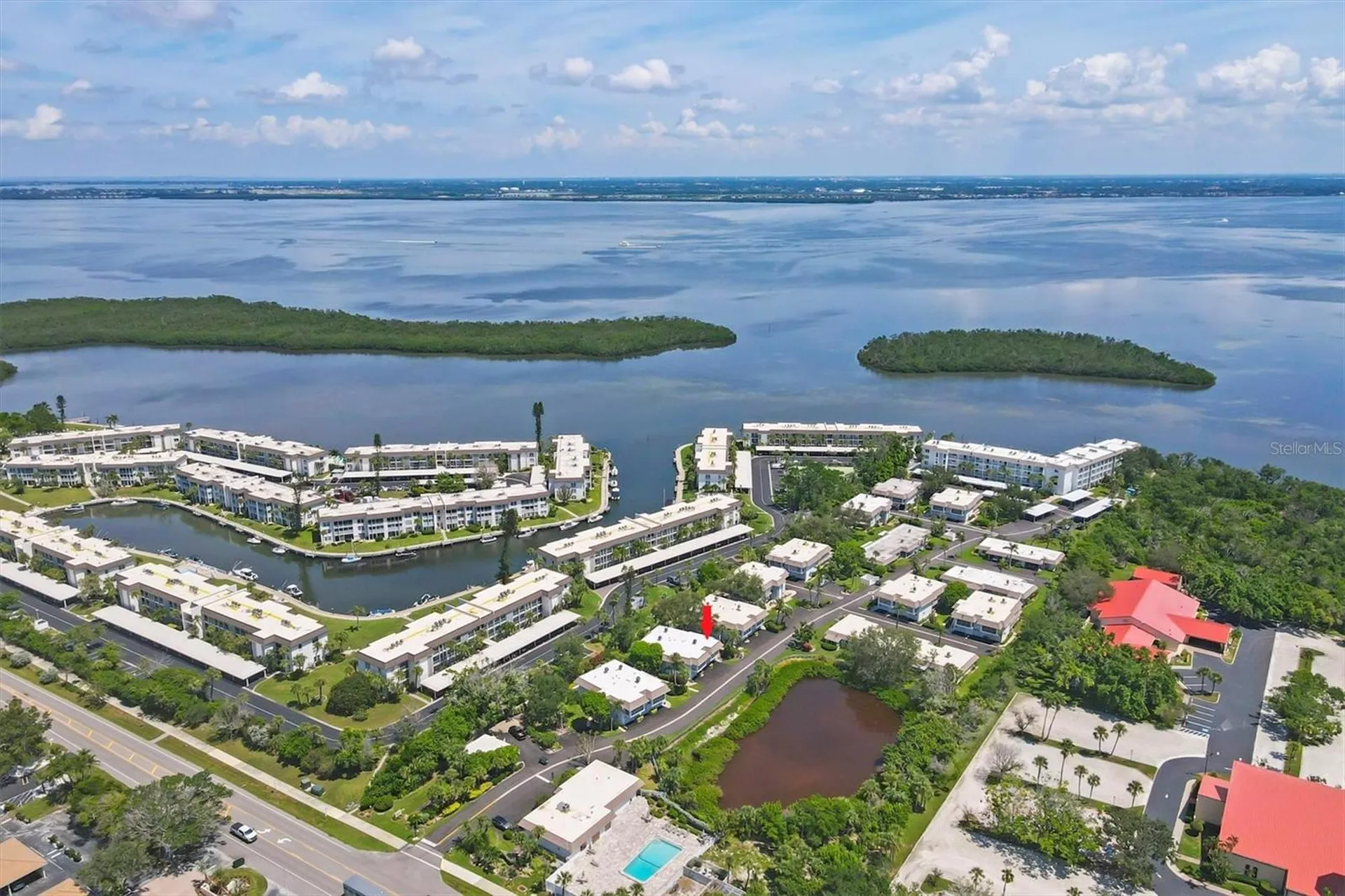527 Sutton Place Longboat Key FL 34228