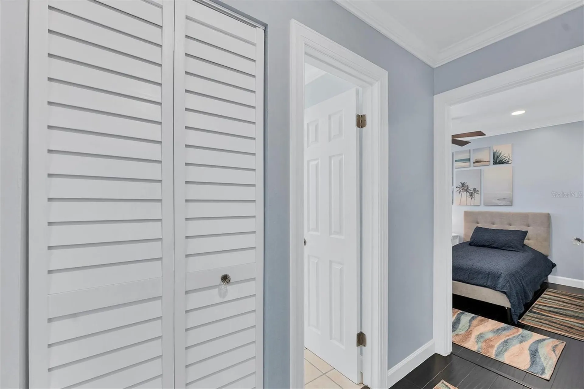 527 Sutton Place Longboat Key FL 34228