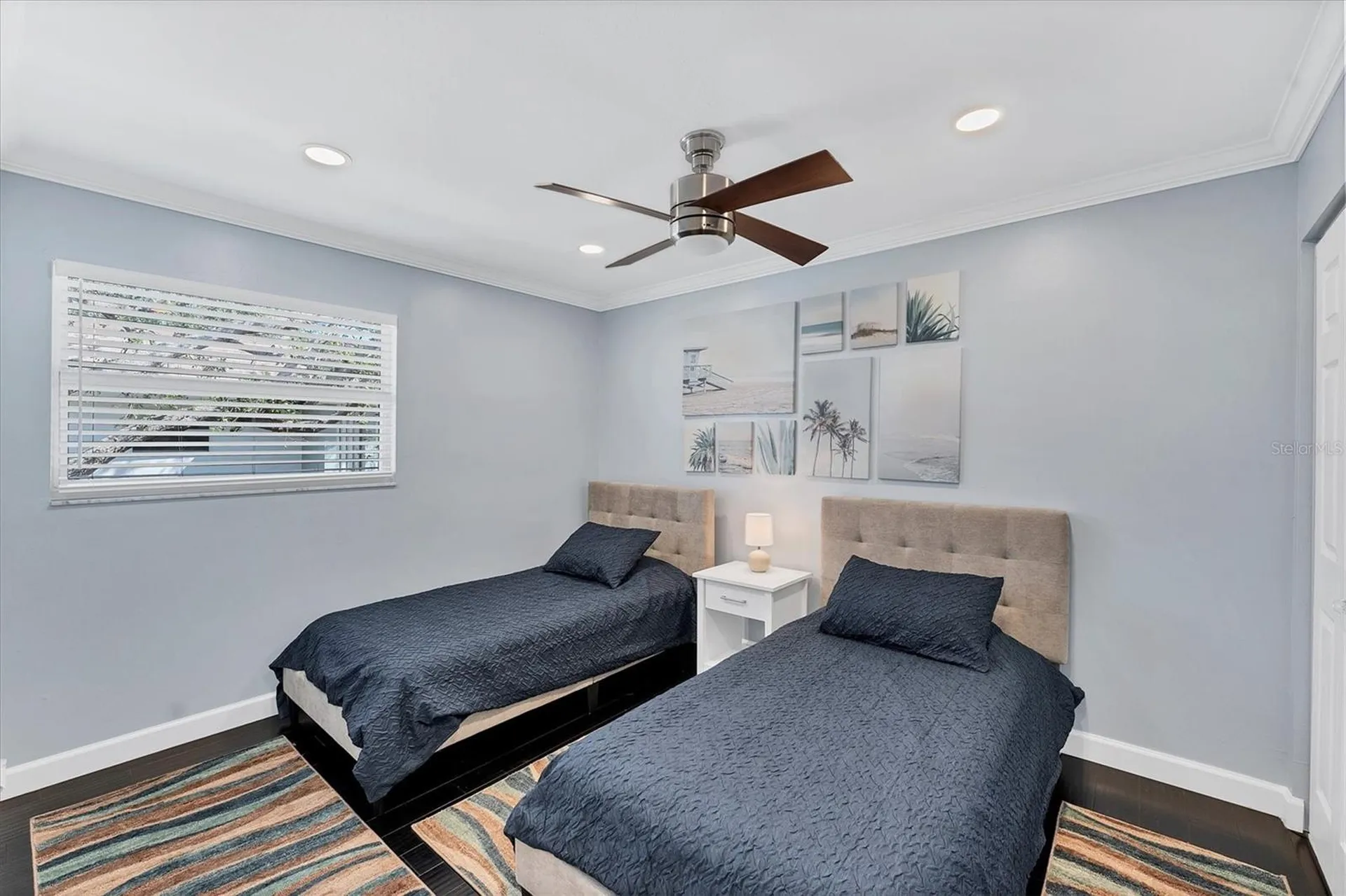 527 Sutton Place Longboat Key FL 34228