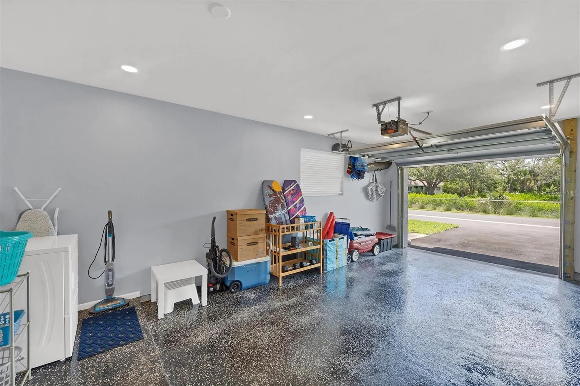 527 Sutton Place Longboat Key FL 34228