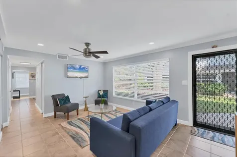 527 Sutton Place Longboat Key FL 34228