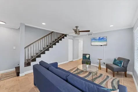 527 Sutton Place Longboat Key FL 34228