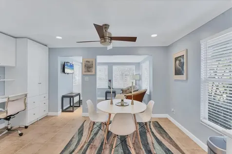 527 Sutton Place Longboat Key FL 34228
