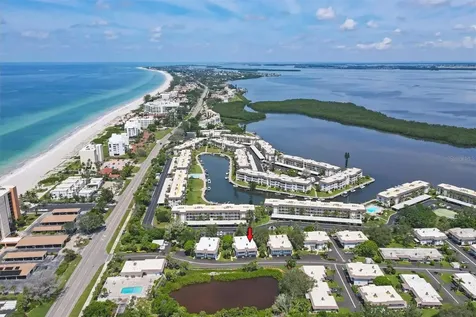 527 Sutton Place Longboat Key FL 34228