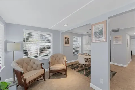 527 Sutton Place Longboat Key FL 34228