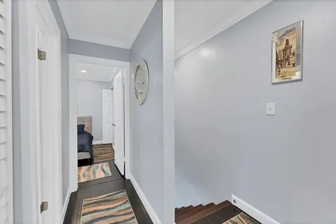527 Sutton Place Longboat Key FL 34228
