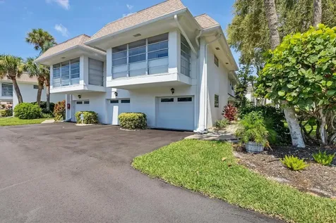 527 Sutton Place Longboat Key FL 34228