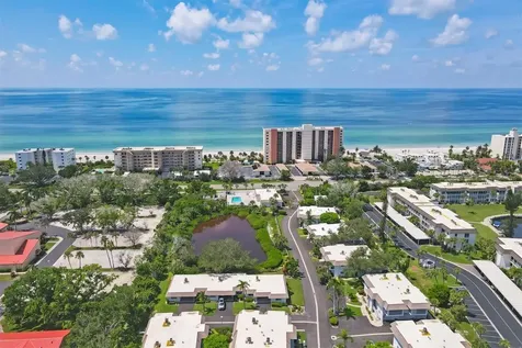 527 Sutton Place Longboat Key FL 34228
