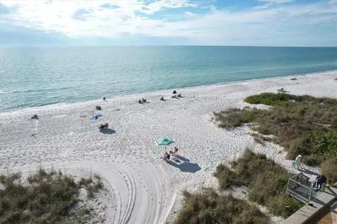 527 Sutton Place Longboat Key FL 34228