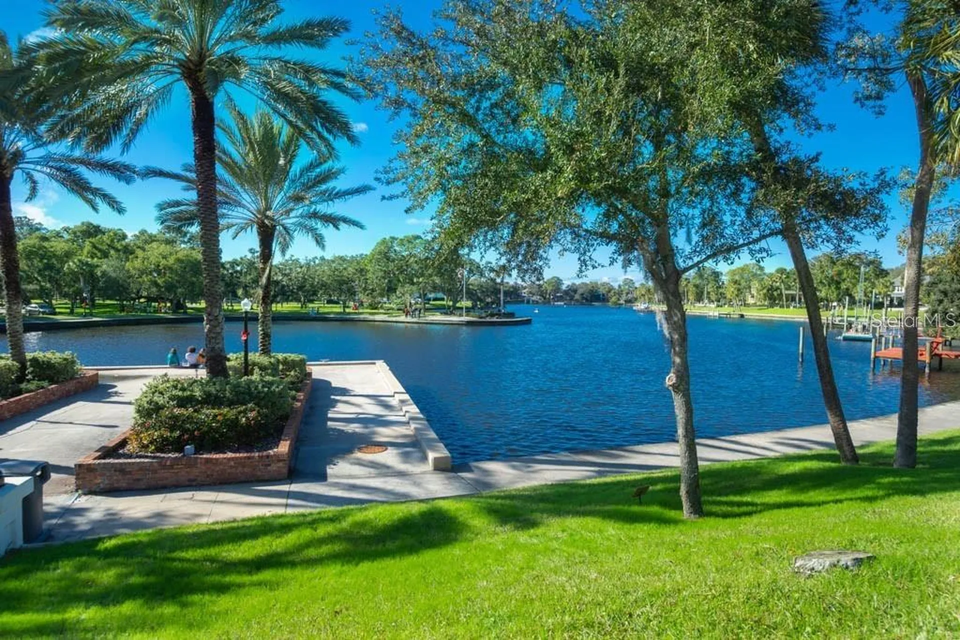 1083 S Pointe Alexis Drive Tarpon Springs FL 34689