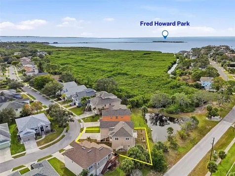 1083 S Pointe Alexis Drive Tarpon Springs FL 34689