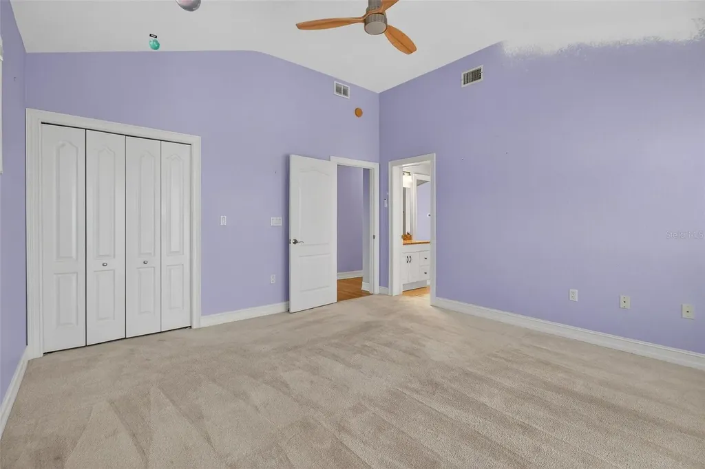 1073 79th Street S St Petersburg FL 33707