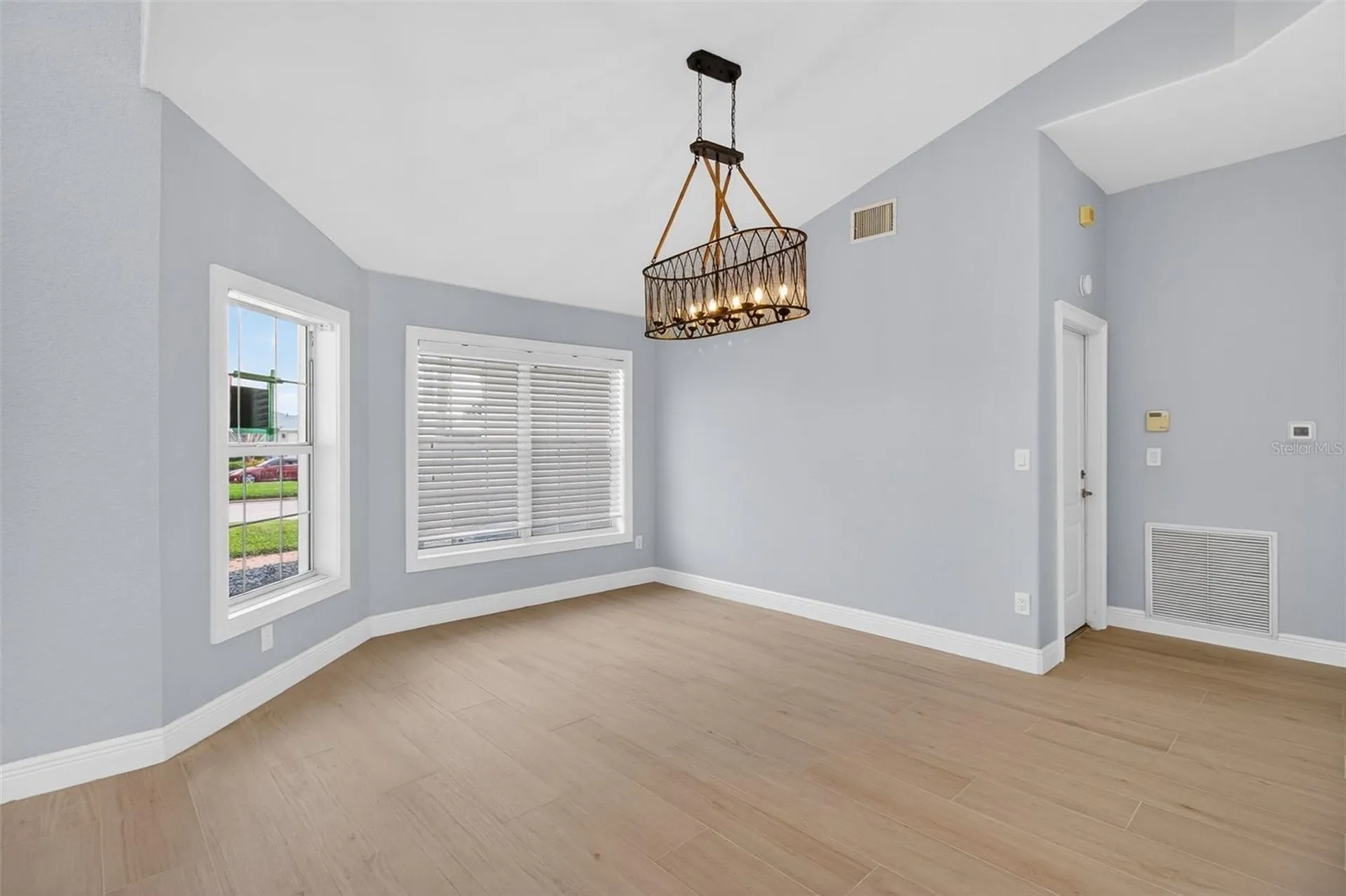1073 79th Street S St Petersburg FL 33707