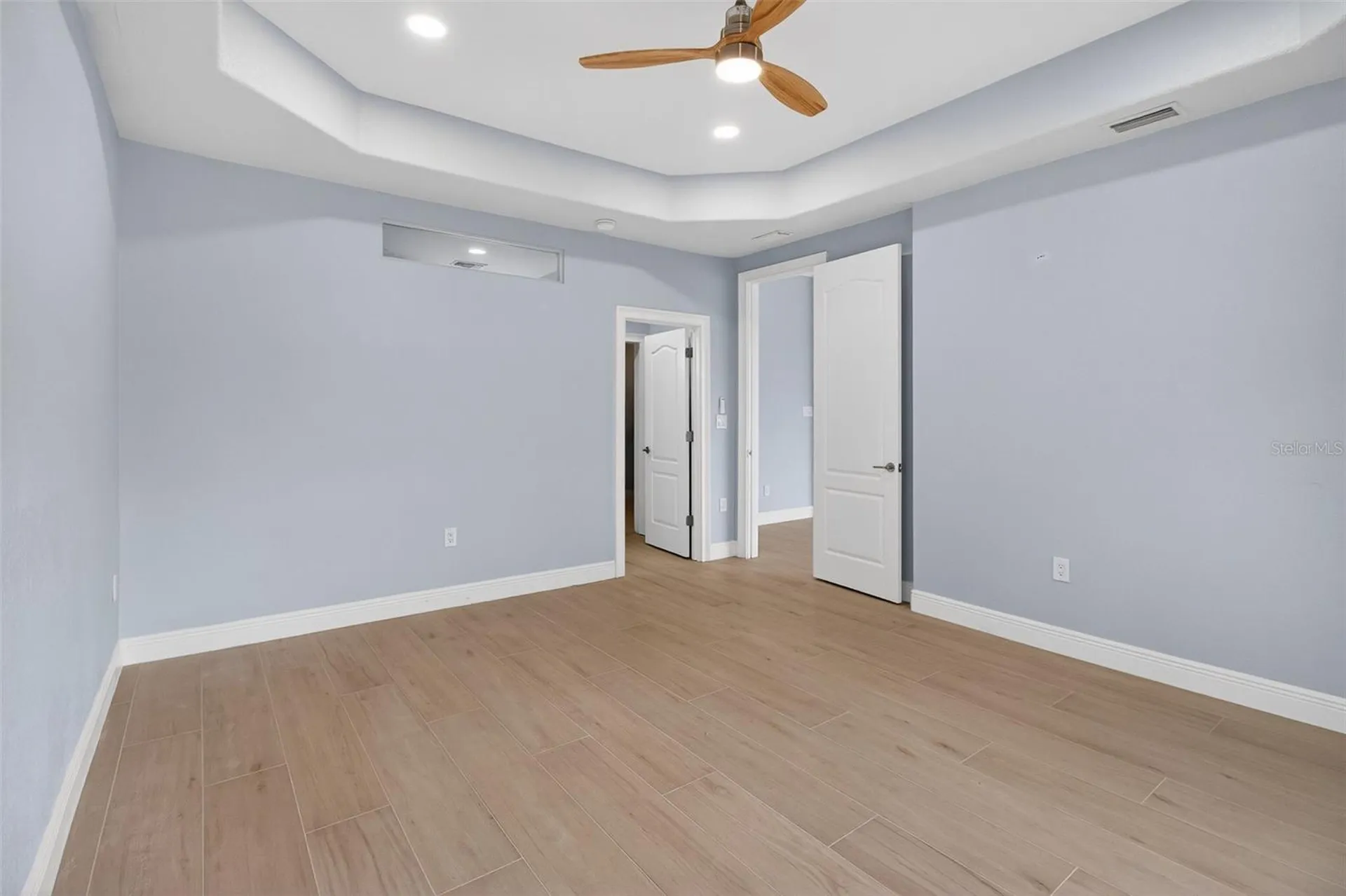 1073 79th Street S St Petersburg FL 33707
