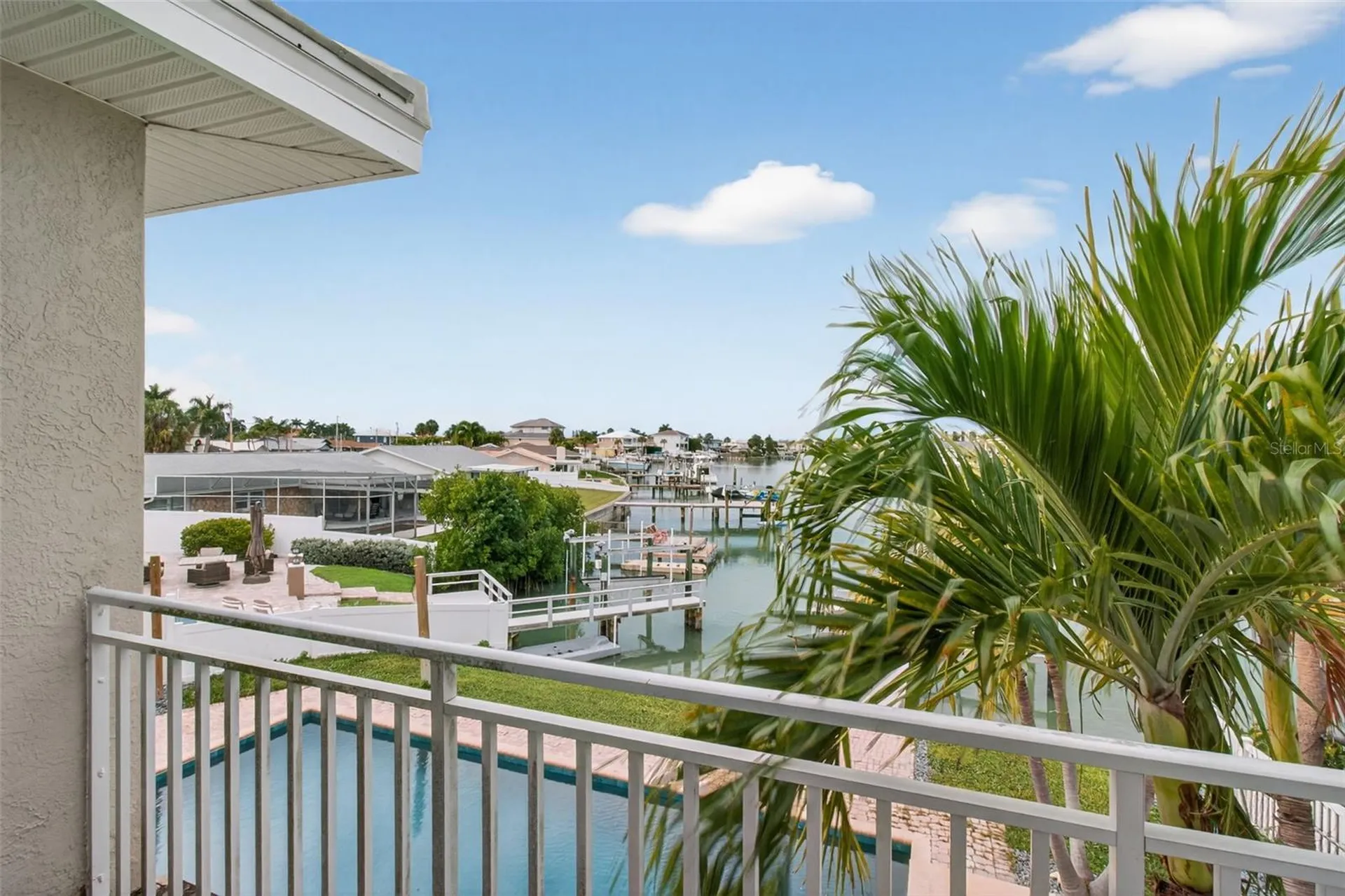1073 79th Street S St Petersburg FL 33707