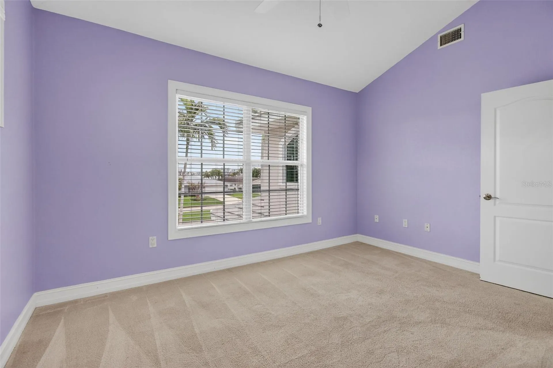 1073 79th Street S St Petersburg FL 33707