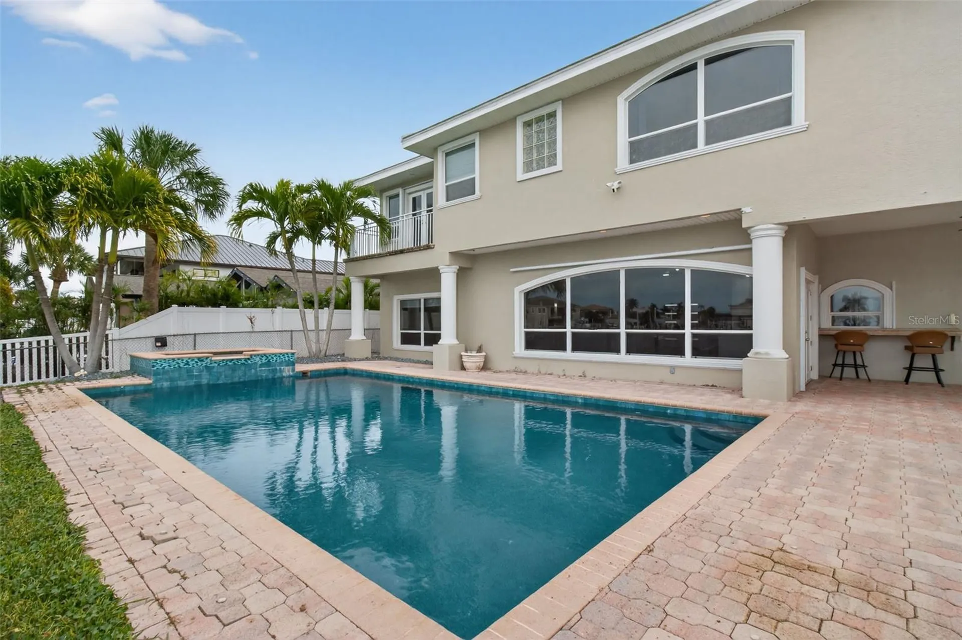 1073 79th Street S St Petersburg FL 33707