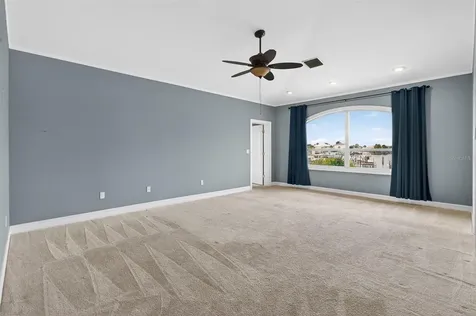 1073 79th Street S St Petersburg FL 33707