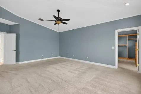 1073 79th Street S St Petersburg FL 33707