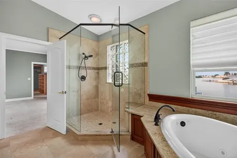 1073 79th Street S St Petersburg FL 33707