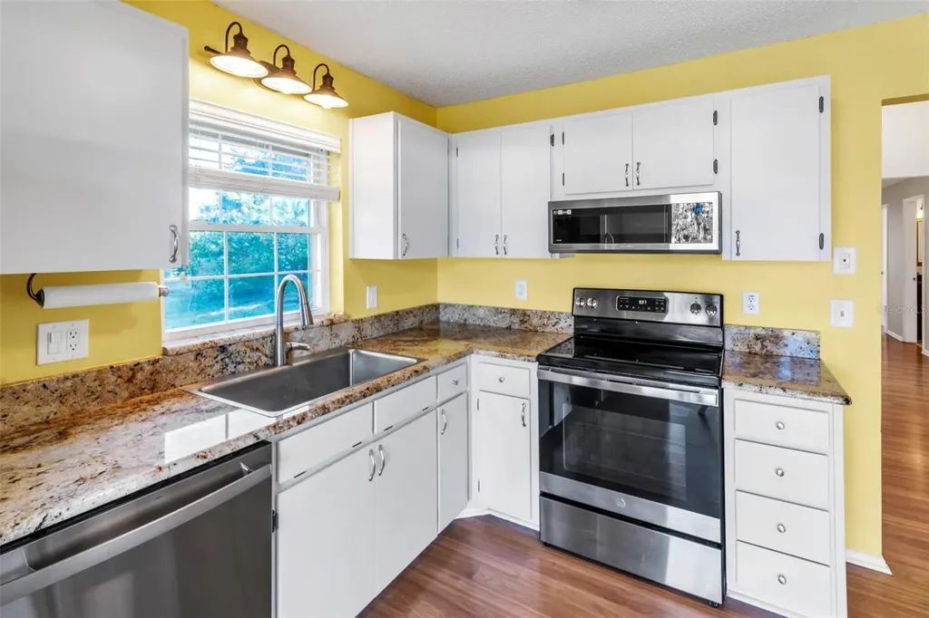 17 Penzance Court Safety Harbor FL 34695