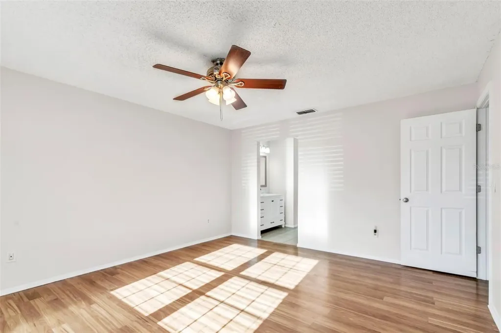 17 Penzance Court Safety Harbor FL 34695