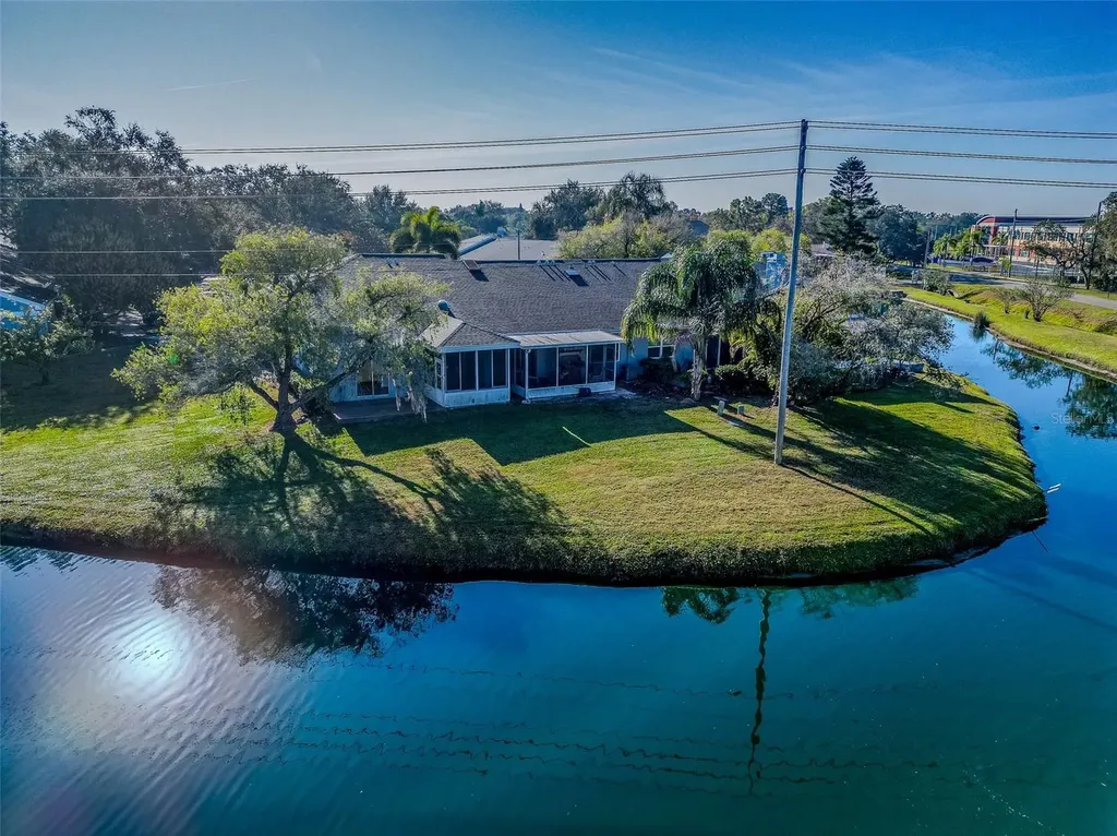 17 Penzance Court Safety Harbor FL 34695