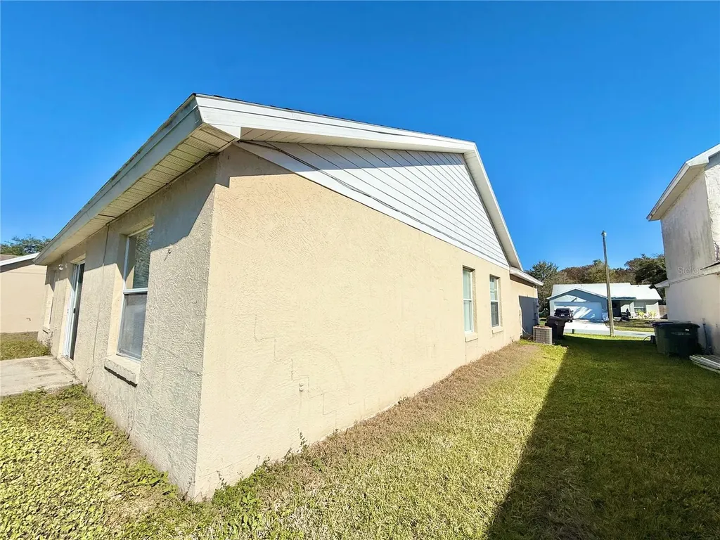 4695 Prairie Point Boulevard Kissimmee FL 34746